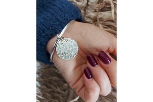 Médaille inscriptions "Love" diamètre 26 mm