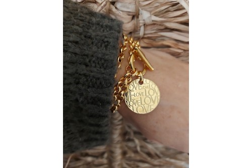 Médaille inscriptions "love" dorée diamètre 26 mm