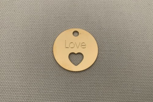 Médaille cœur "Love" dorée diamètre 26 mm