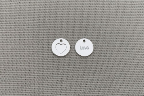 mini pampille "love" diamètre 9 mm