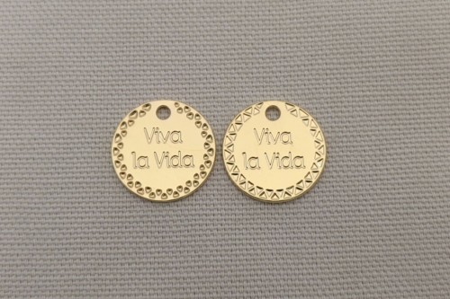 Médaille "Viva la vida" dorée diamètre 17 mm
