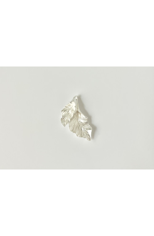 Pendentif feuille raffinée doré finition:Plaque argent 10 microns