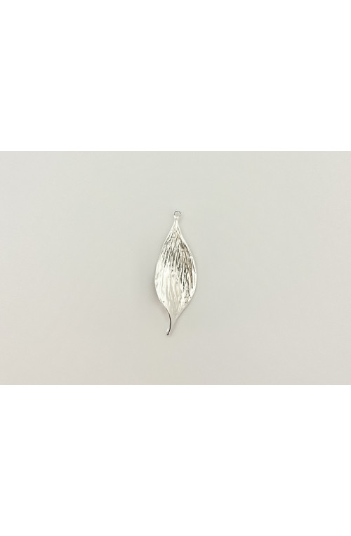 Breloque feuille dorée finition:Argent 10 microns
