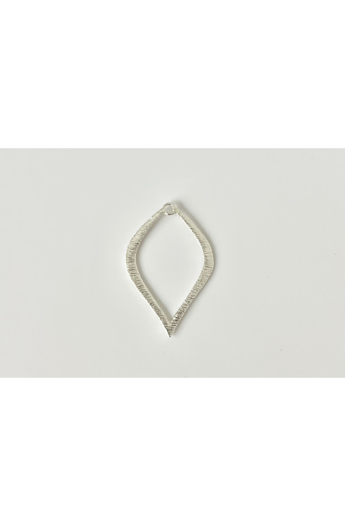 Pendentif grande feuille design doré finition:Argent 10 microns