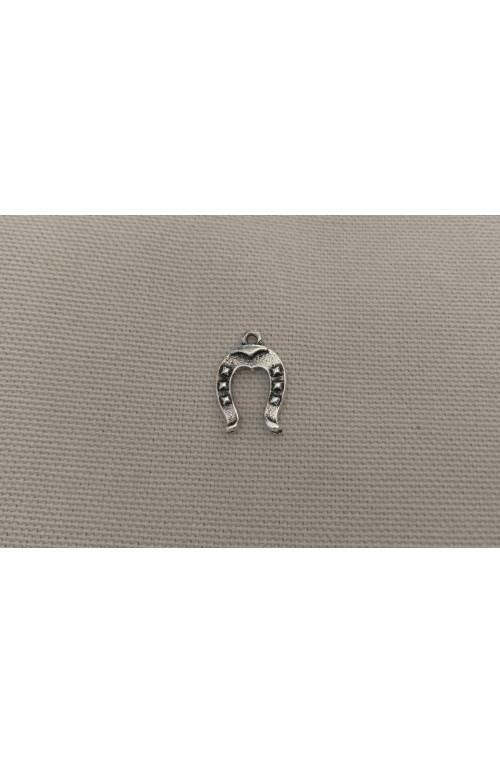 Breloque fer à cheval finition:Argent antique 10 microns