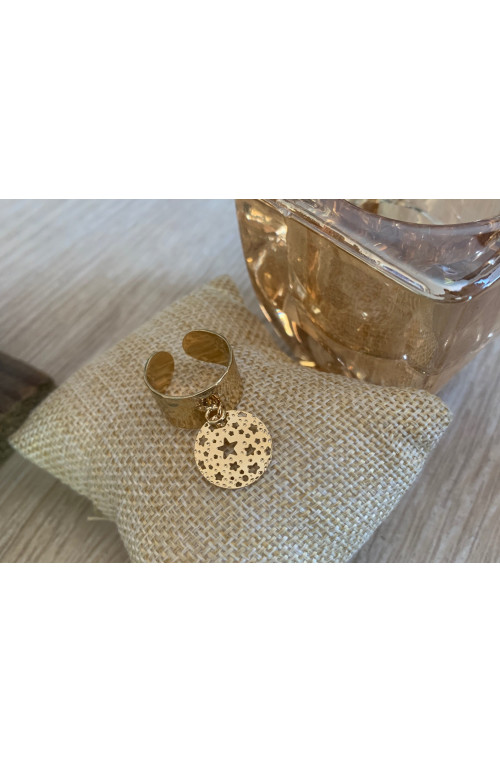 Bague anneau martelee finition:Dore or fin 24 carats