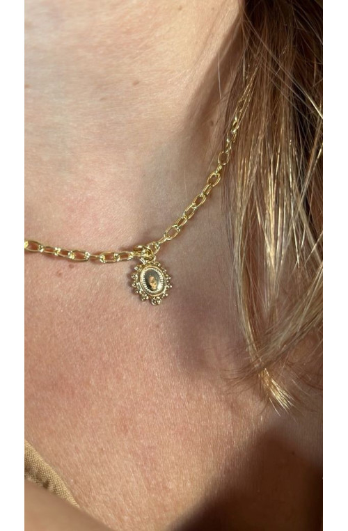 Pampille medaillon finition:Doré or fin 24 carats cataphorèse 