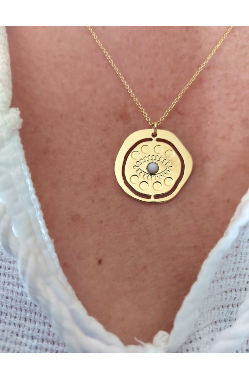 Pendentif oeil grec avec cabochon 3 mm finition:Dore or fin 24 carats