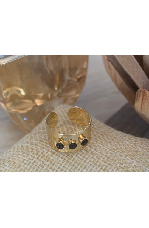 Bague martelée 3 cabochons 3 mm charlotte finition:Dore or fin 24 carats