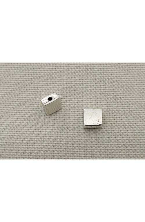 Perle insert carrée n°15 finition:Laiton oxydé antique