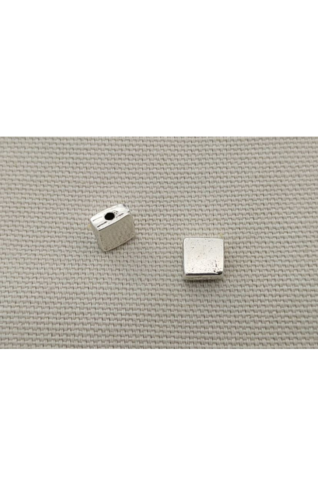 Perle insert carrée n°15 finition:Laiton oxydé antique