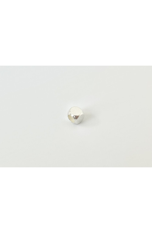 Perle cube dorée 4mm finition:Argent 10 microns