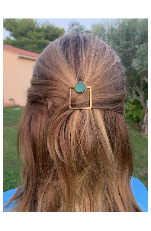 Barrette carrée avec cabochon 14 mm finition:Dore or fin 24 carats